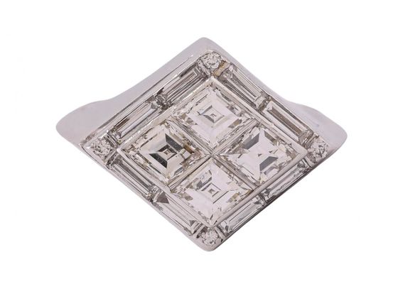 Art Deco lozenge shape Asscher cut diamond and white gold cocktail ring